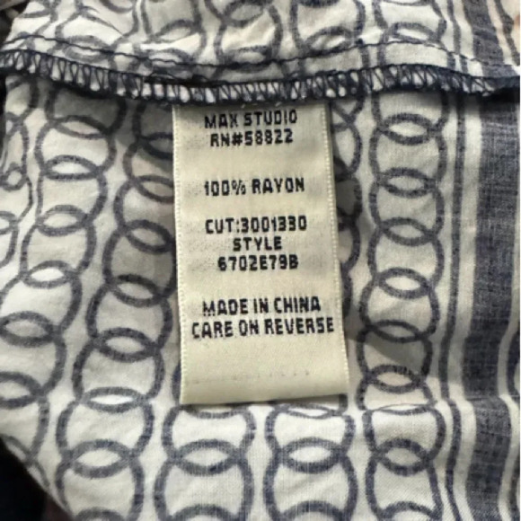 EUC max Studio Medium Sleeveless top - Picture 6 of 6